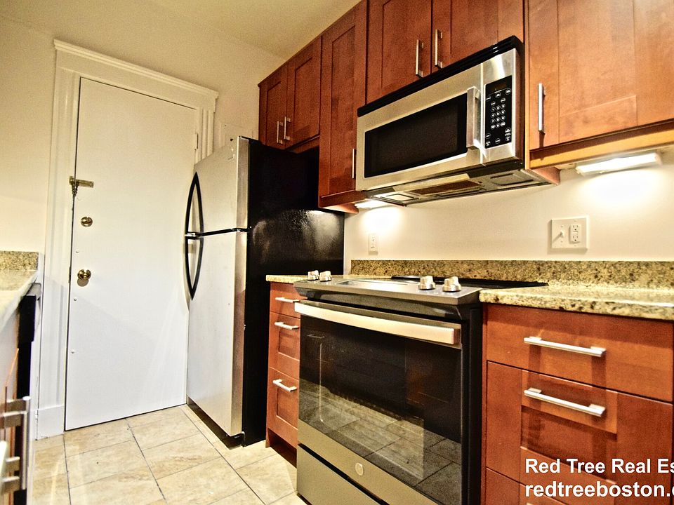 1st image of 374 Chestnut Hill Ave APT 4F