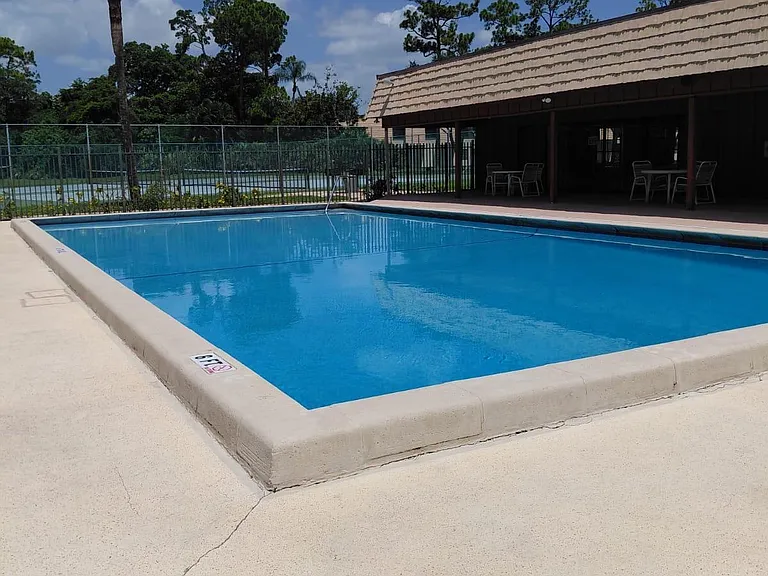 4524 Oak Terrace Dr — Photo 20