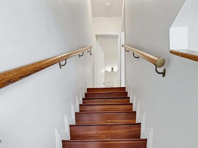 2680 Lake Ave #8 — Photo 13