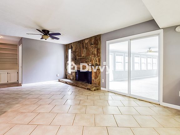 3rd image of 6666 Windwood Cir