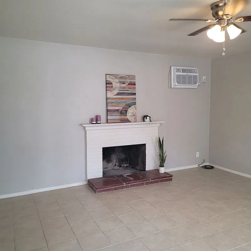 2 bed, 1.0 bath, 962 sqft, $1,800 — Photo 3