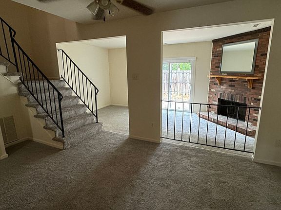 4th image of 1587 Constitution Dr
