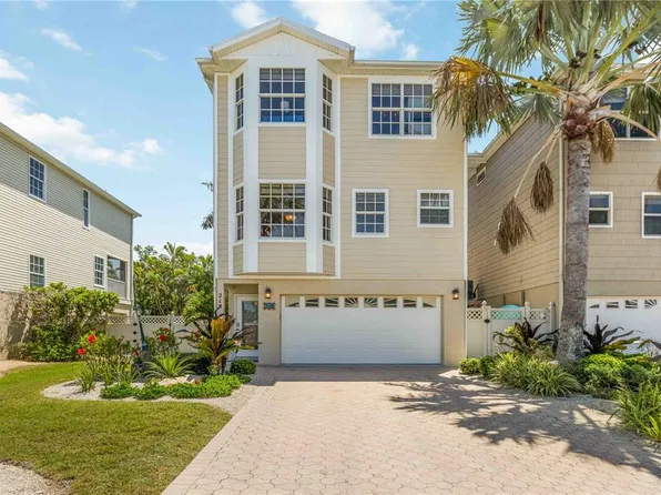 215 81st St, Holmes Beach, FL 34217