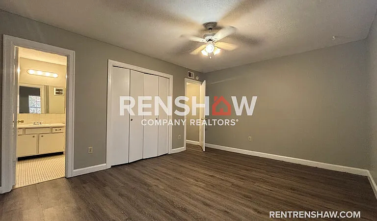 3210 Thirteen Colony Mall #3A — Photo 7