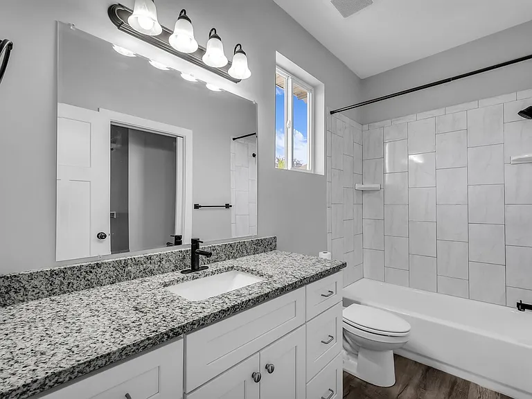 1133 E 3150 N — Photo 18