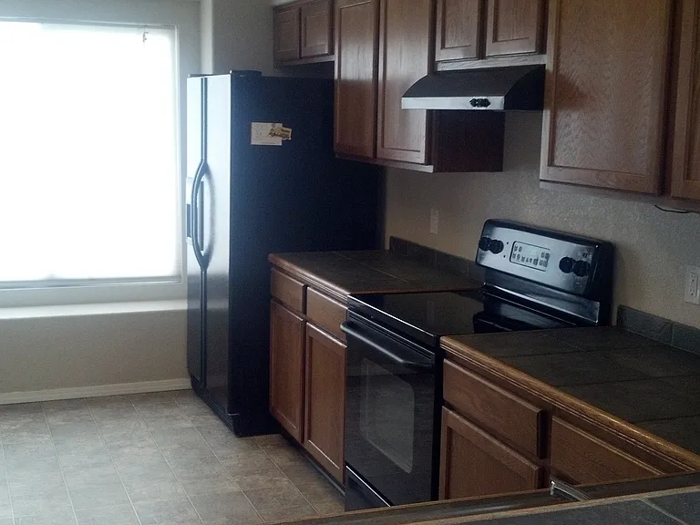 7432 Prythania Park Dr — Photo 4