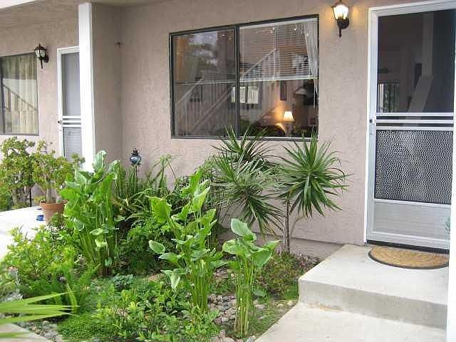 1st image of 1648 Oliver Ave #3