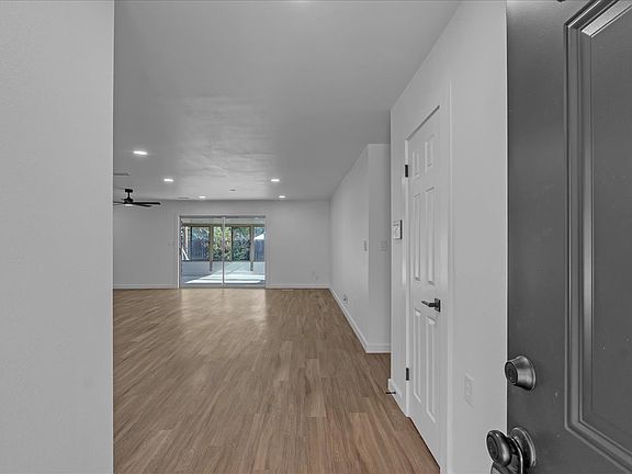 5th image of 10151 E 23rd St
