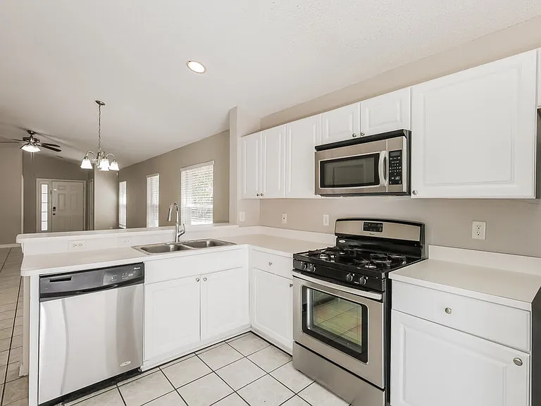 3406 Palm Beach Dr — Photo 9