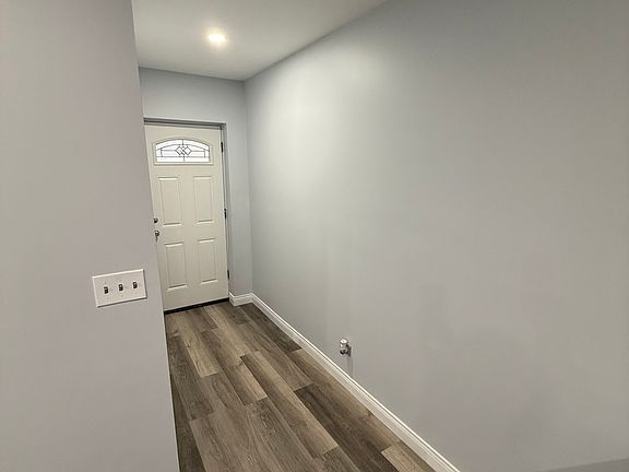 2nd image of 25 Meadow Ave