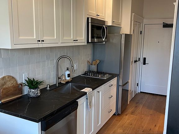 2nd image of 87 S Oak St #208