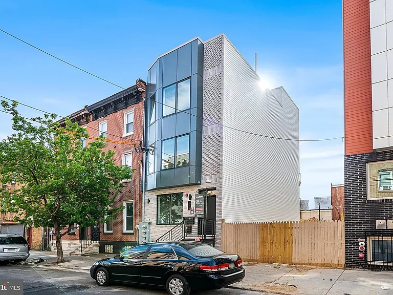 1216 N 28th St #1 — Photo 4