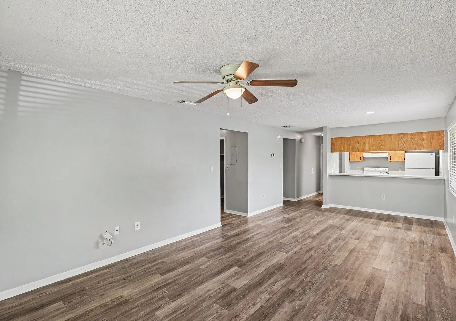 2280-2286 Fox Hollow Dr. — Photo 4
