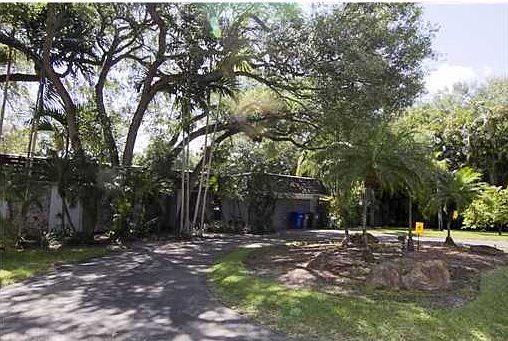 1st image of 4301 N Hills Dr