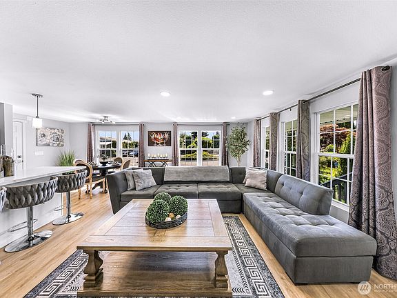 3rd image of 5900 64th Street NE #6