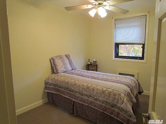 3rd image of 5620 244th St