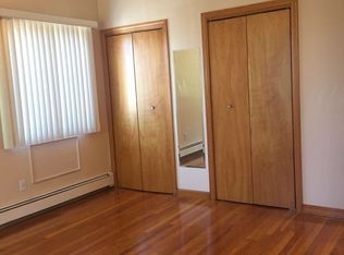 2018 42nd St, Astoria, NY 11105