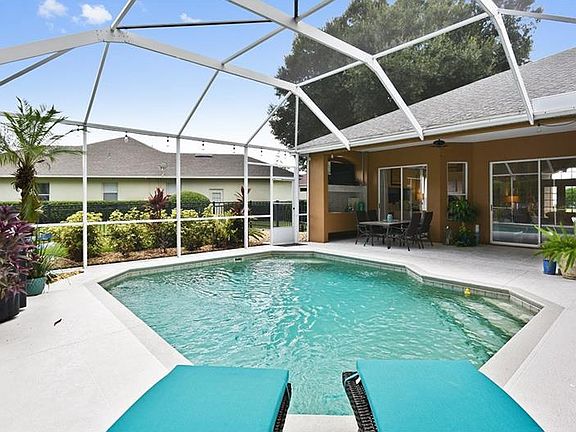 2nd image of 705 Preserve Ter
