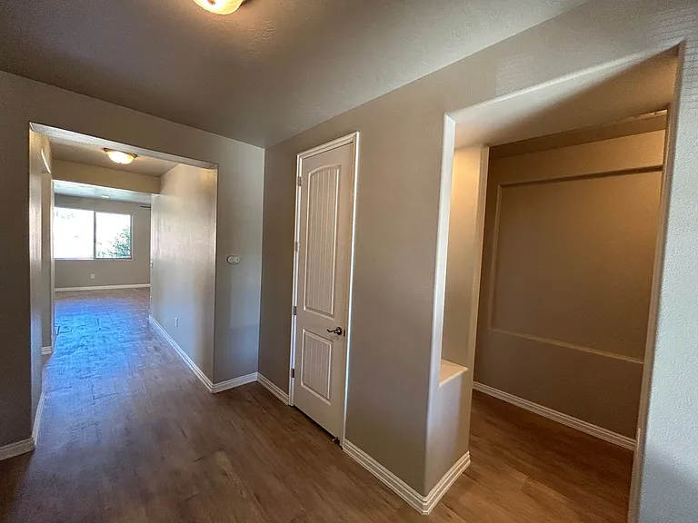 2094 N Red Mountain Rd — Photo 8