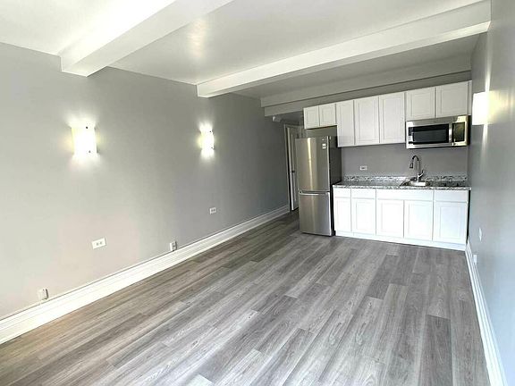 3rd image of 240 W 73rd St APT 619