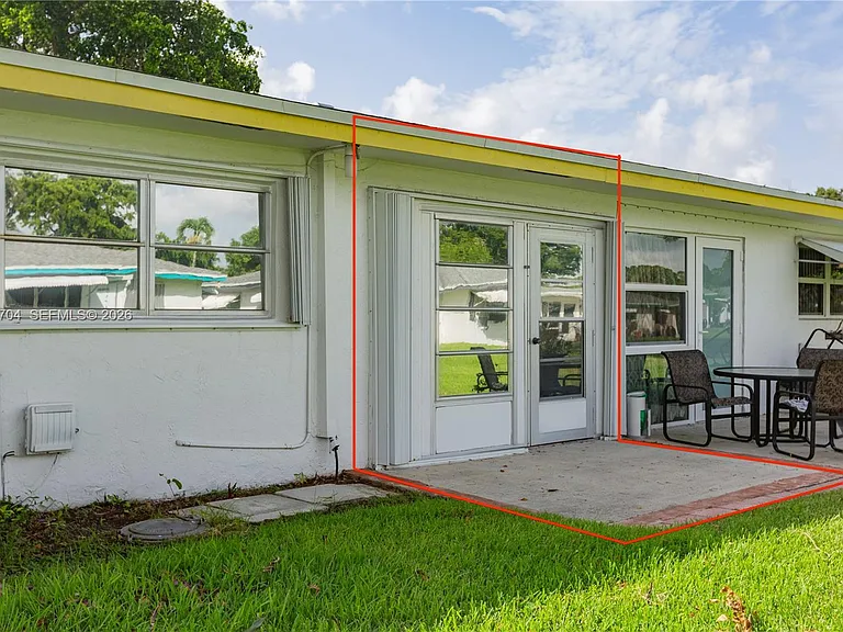 1055 NW 83rd Ave #C47 — Photo 23