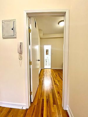 4th image of 517 E 82nd St APT 5B