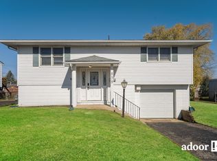 858 Higbee Dr S, Columbus, OH 43207