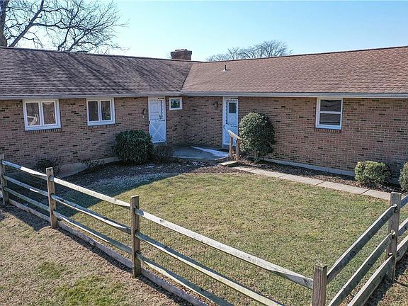 4th image of 823 Breinigs Ln N