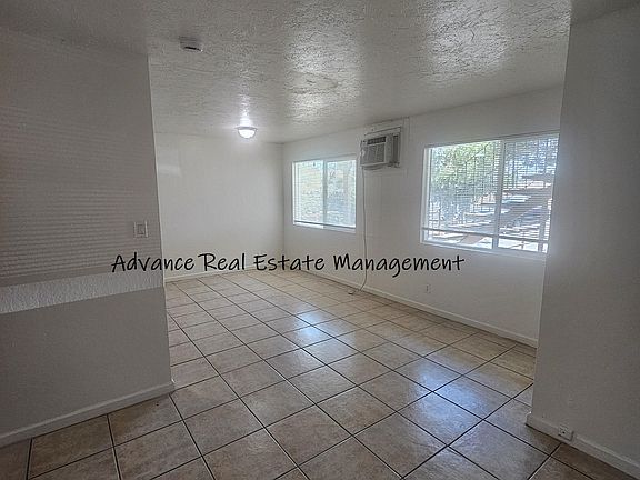 4th image of 321 Fairbanks Ave #3