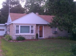 2037 School St, Stevens Point, WI 54481