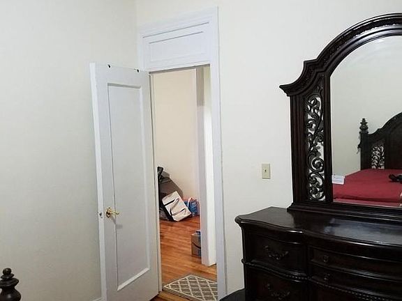 2nd image of 4519 39th Pl APT 4C
