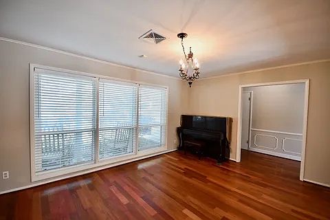 2nd image of 5335 Indigo St