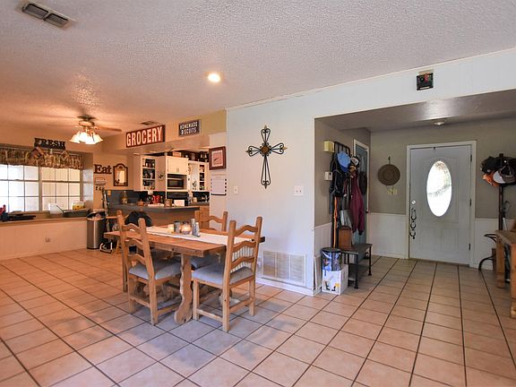 4th image of 838 County Road 1515