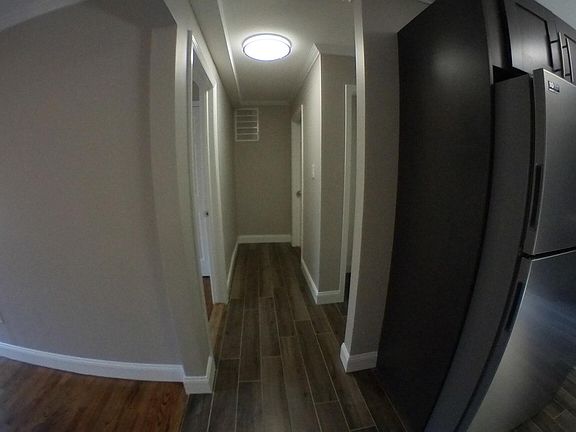 5th image of 548 Barclay Ave