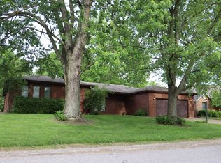 209 Blue Ridge Dr, Glen Carbon, IL