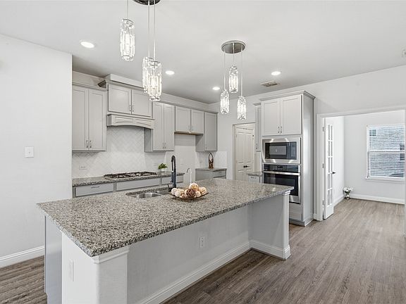 3rd image of 138 Peach Orchard Ln