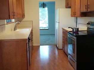 4003 92nd Ave SE, Mercer Island, WA 98040