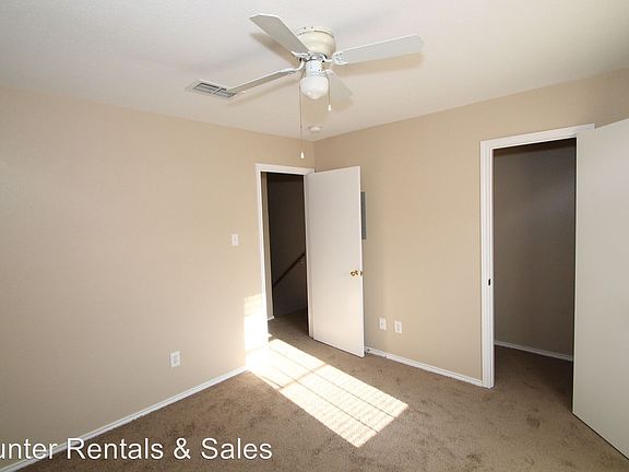 3rd image of 5910 Greengate Dr APT B