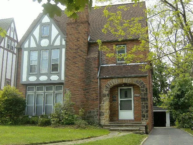 18320 Newell Rd #1 — Photo 22