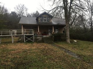 1328 Main St N, Carthage, TN 37030