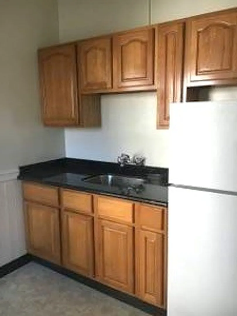 Great Downtown Berkeley Location near BART and the UC Berkeley Campus! — Photo 2