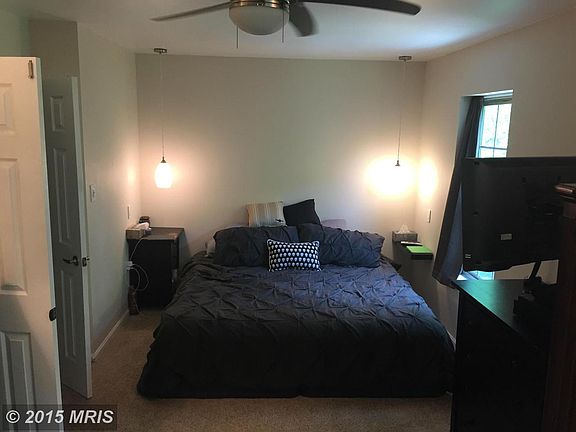 5th image of 5749 Burke Towne Ct
