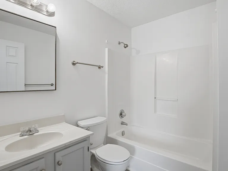 1100 Westfield Trce SE — Photo 18