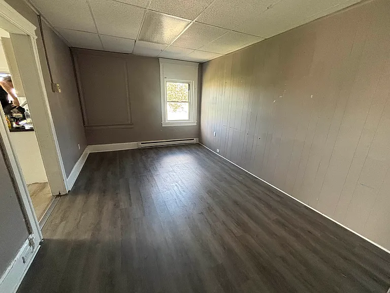 409 W Broad St #5 — Photo 7