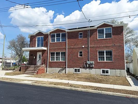 1st image of 10734 Robard Ln