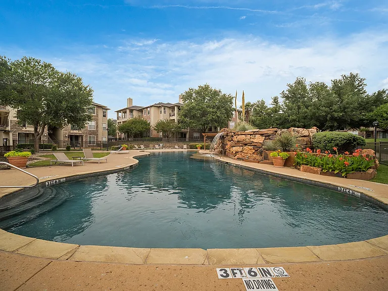 Dane Park North Garland — Photo 16