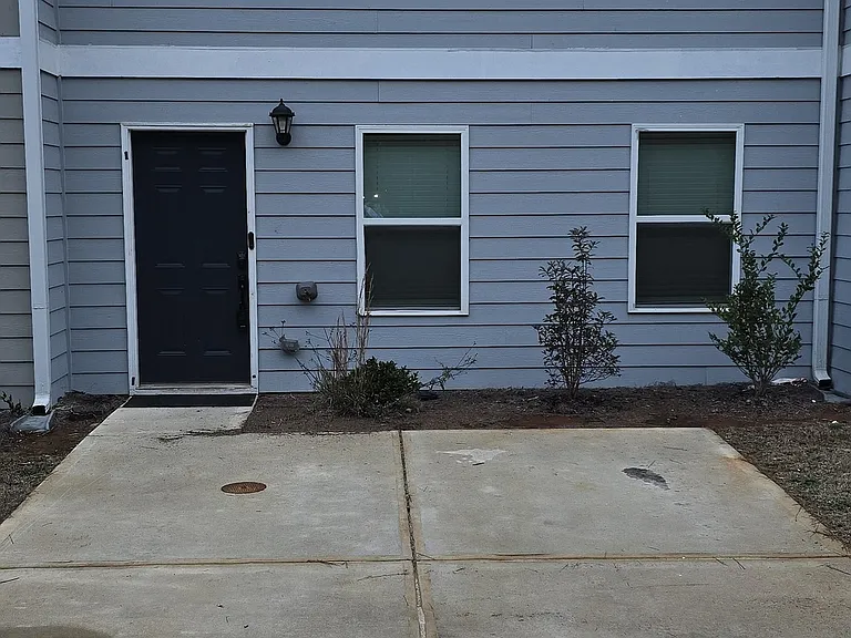 1814 Carrington Dr — Photo 1