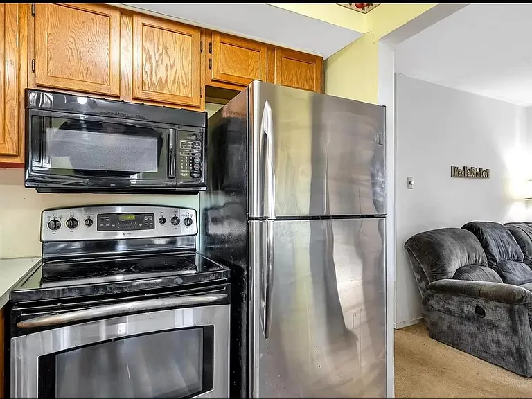 11910 Gravois Rd #3 — Photo 16