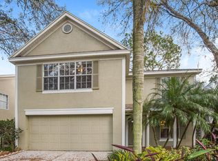 17703 Parkway Green Ln, Tampa, FL 33647