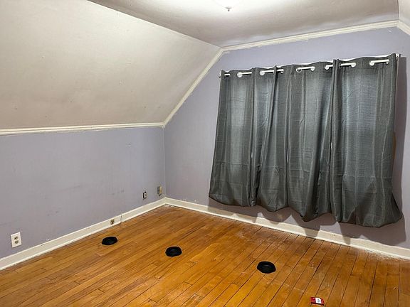 4th image of 140 McKinley Ct